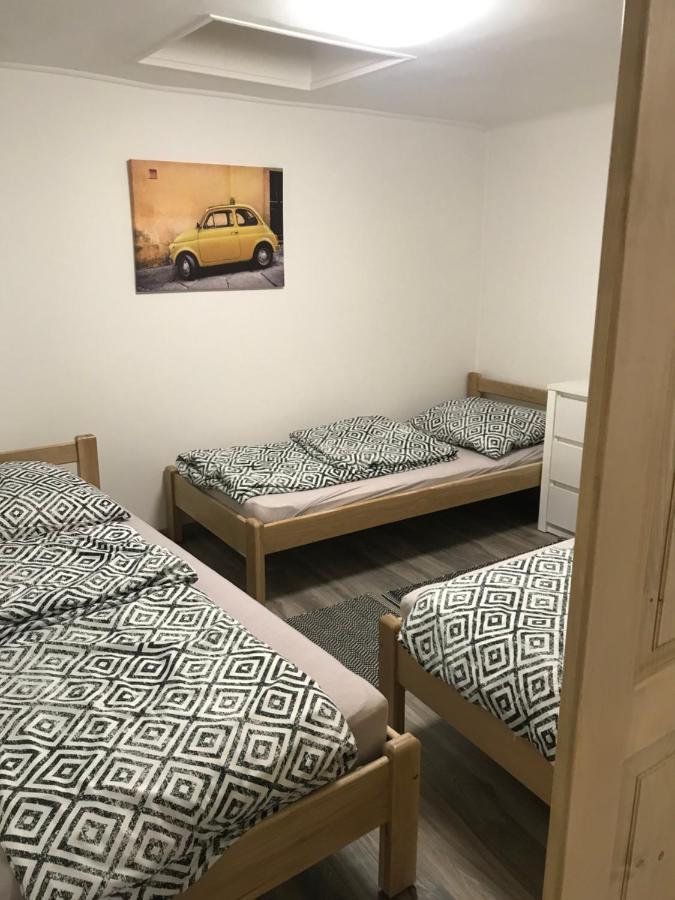 Mora Apartman 2 Kiskunfelegyhaza Exterior photo